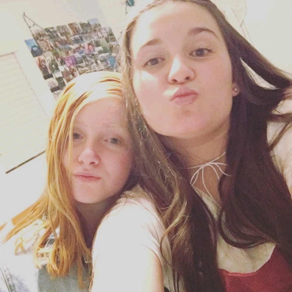 Meet your Posher, Aivry